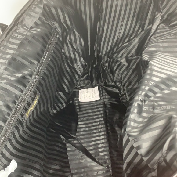 Victoria’s Secret Bag NWT - Picture 3 of 8